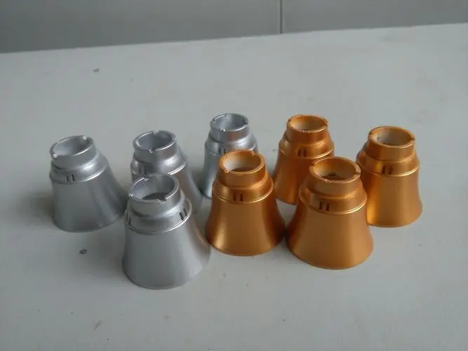 五金件噴漆產(chǎn)生的廢氣應(yīng)該怎么處理呢？